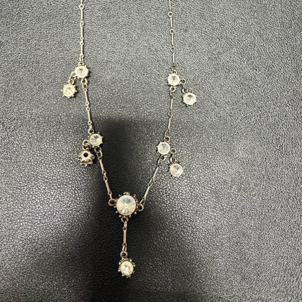Elegant Silver Necklace with Crystal Accents